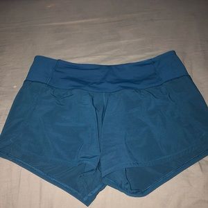lululemon shorts!!